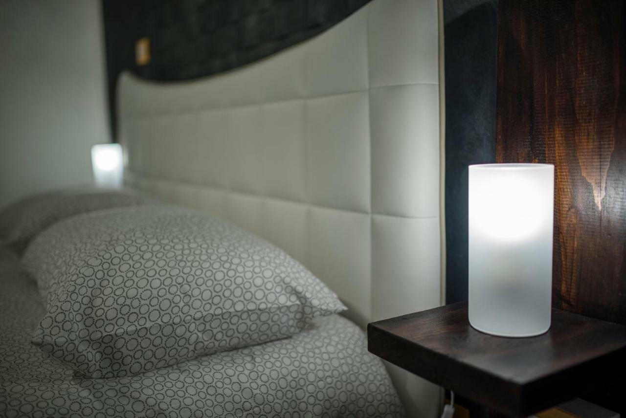 Bhome Fashion Suite Naples Luaran gambar